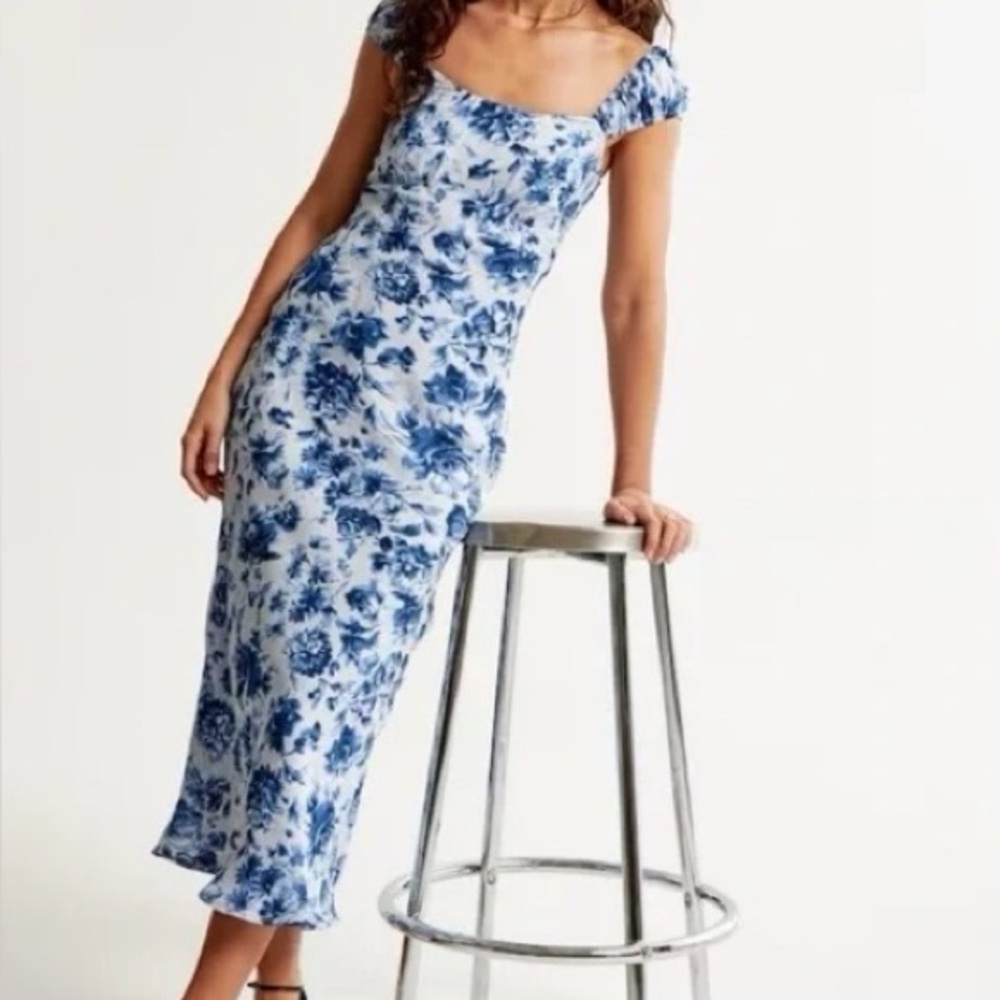 Abercrombie & Fitch Blue Floral Midi Dress